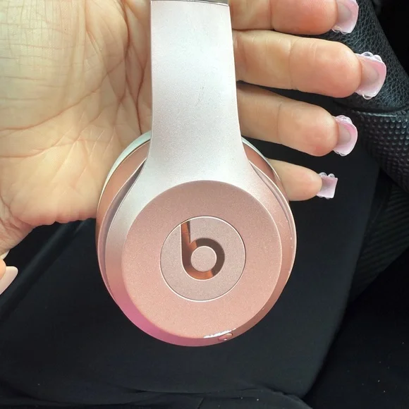 Beats Rose Gold Wireless Headphones - Picture 1 of 5